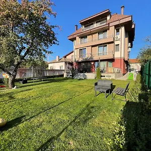 https://zaraaparthotel.sofiahotelsbg.com