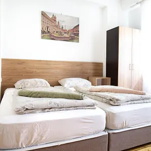 https://en-suite-rooms-nov-guesthouse-in-center.sofiahotelsbg.com